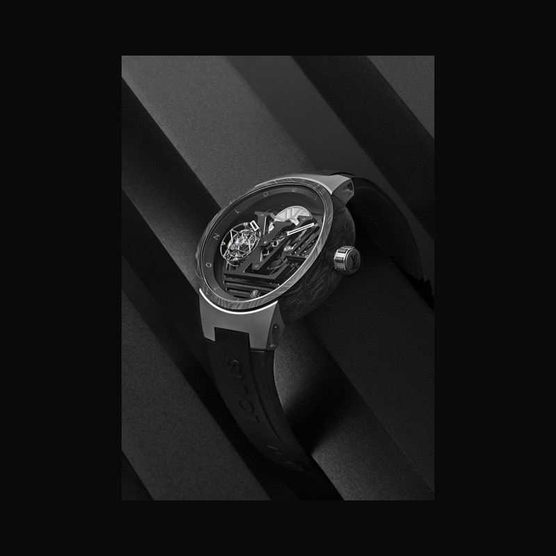 Alta Relojería - Louis Vuitton Tambour Curve Flying Tourbillon