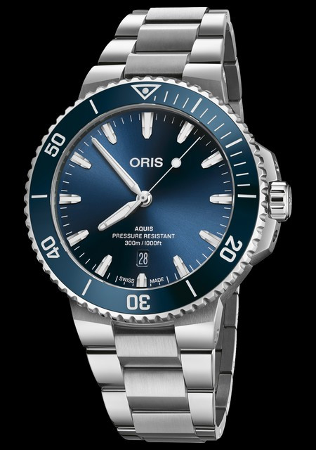 Aquis Date Calibre 400