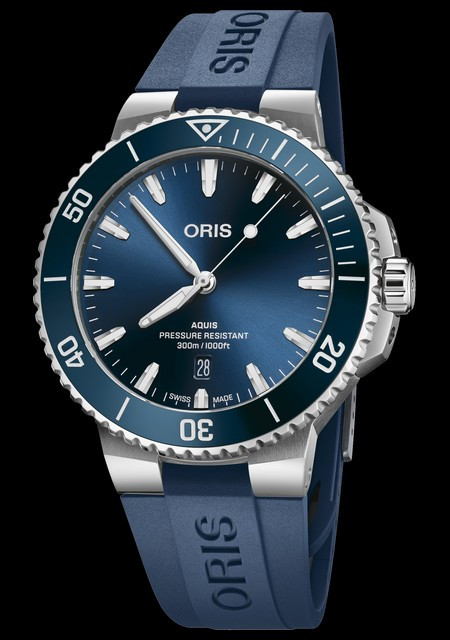 Aquis Date Calibre 400