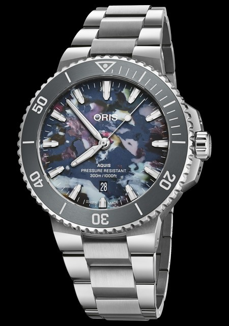 Aquis Date 43,5mm