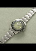 Divers Sixty-Five Date 40 mm