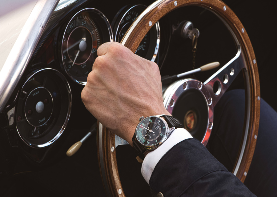 Watches and automobile, a passion for beautiful mechanisms